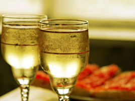 Toasting at Weddings | Nantucket, MA
