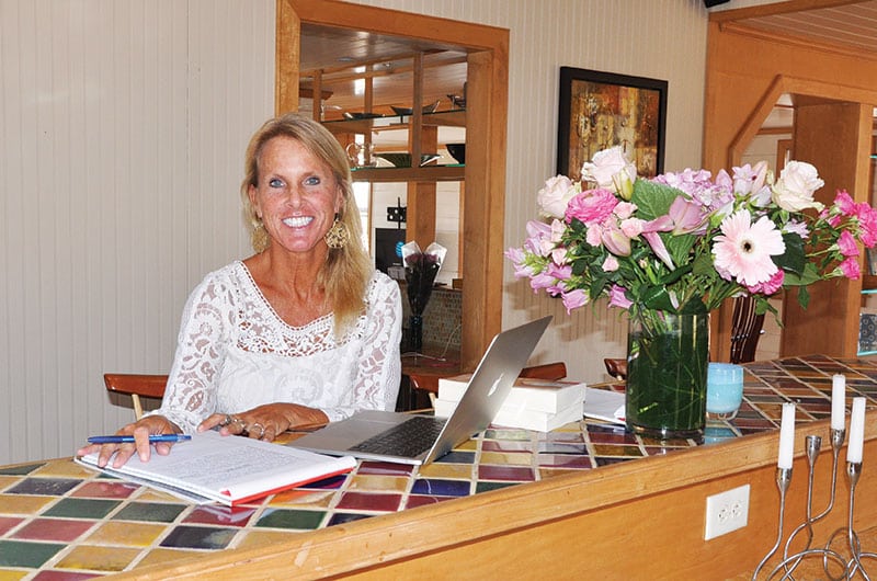 Elin Hildebrand, Nantucket's Queen of the Reads