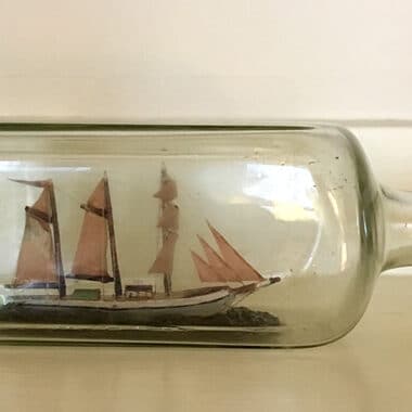 Ship in a bottle