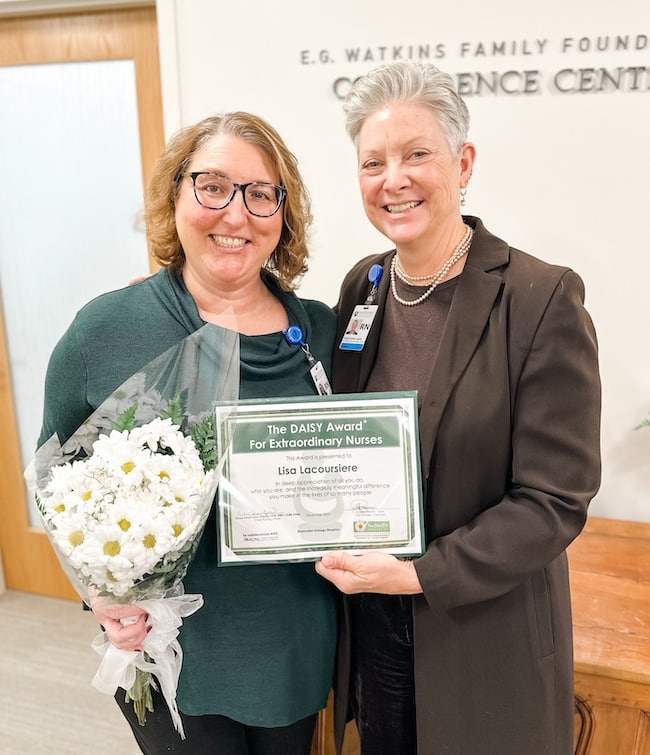 Nantucket Cottage Hospital awards Lisa Lacoursiere with the DAISY Award 2023.